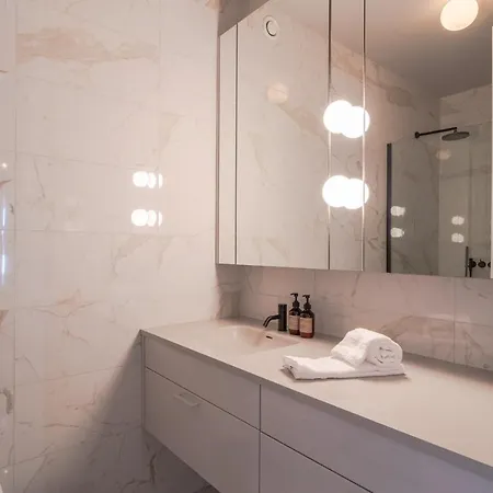 Ocean Breeze Luxury 아파트 레이캬비크